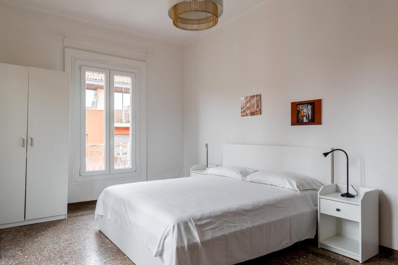 Alessandrini Apartment Alla Finestrella By Wonderful Italy Bologna Kültér fotó