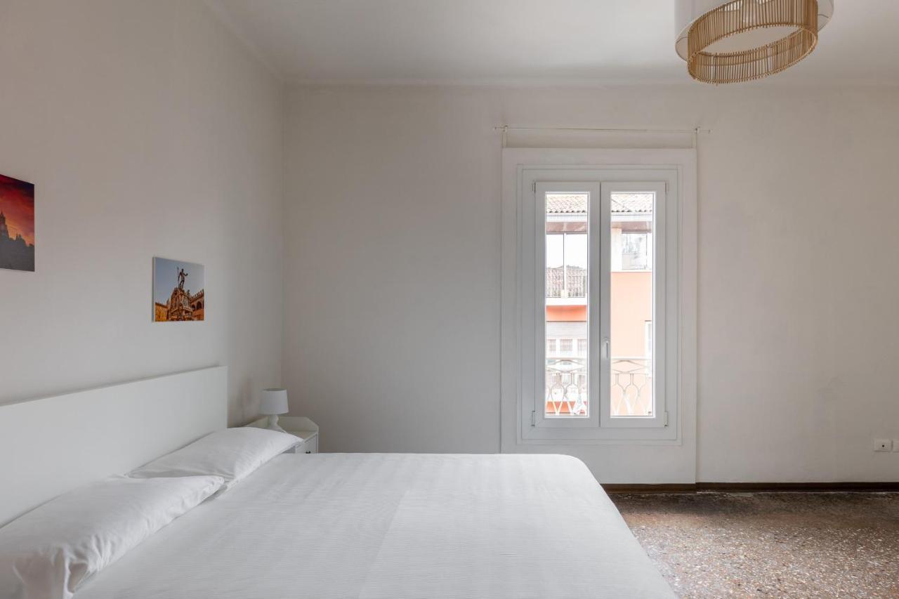 Alessandrini Apartment Alla Finestrella By Wonderful Italy Bologna Kültér fotó